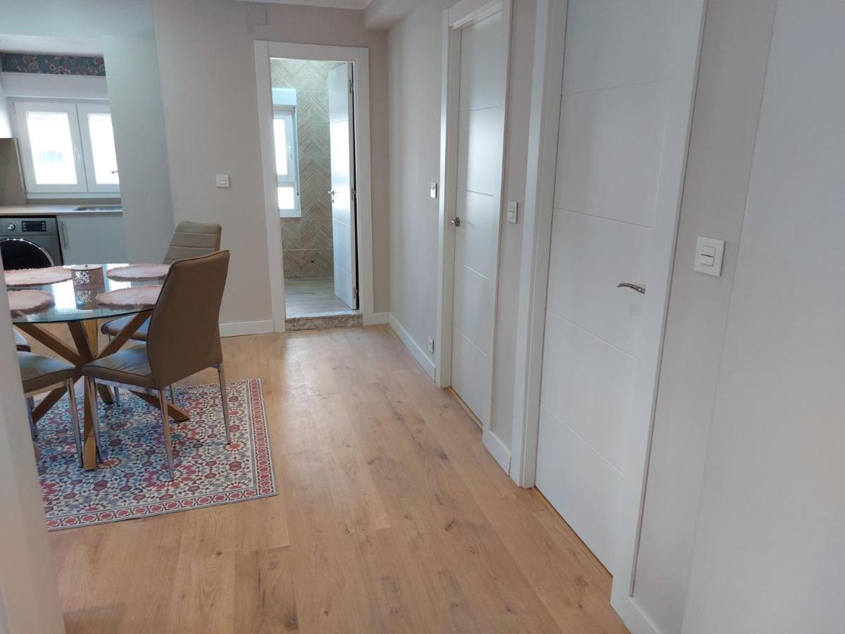 Piso En El Centro Apto 5 Personas Con Garaje Privado 阿维莱斯 外观 照片